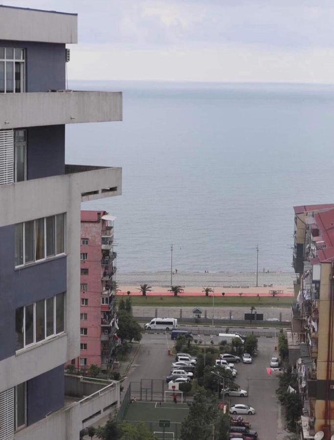 Orange Home Hotel Batumi Exterior foto