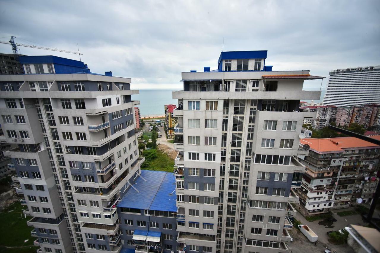 Orange Home Hotel Batumi Exterior foto